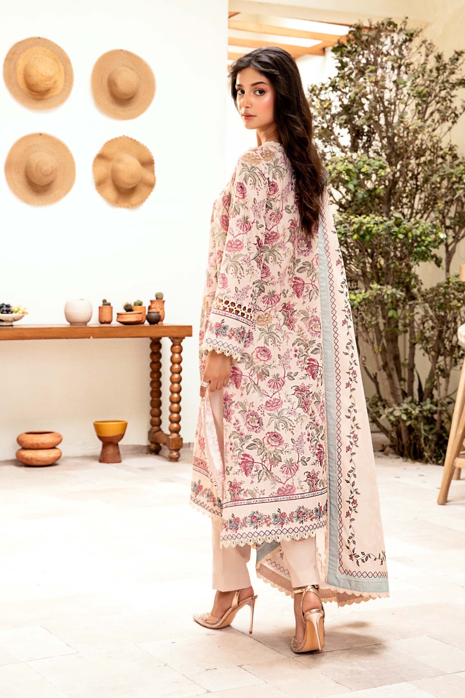 Elaheh 26 M Basics By Maria B Printed Lawn MB-ELHV3-04 - Image 4
