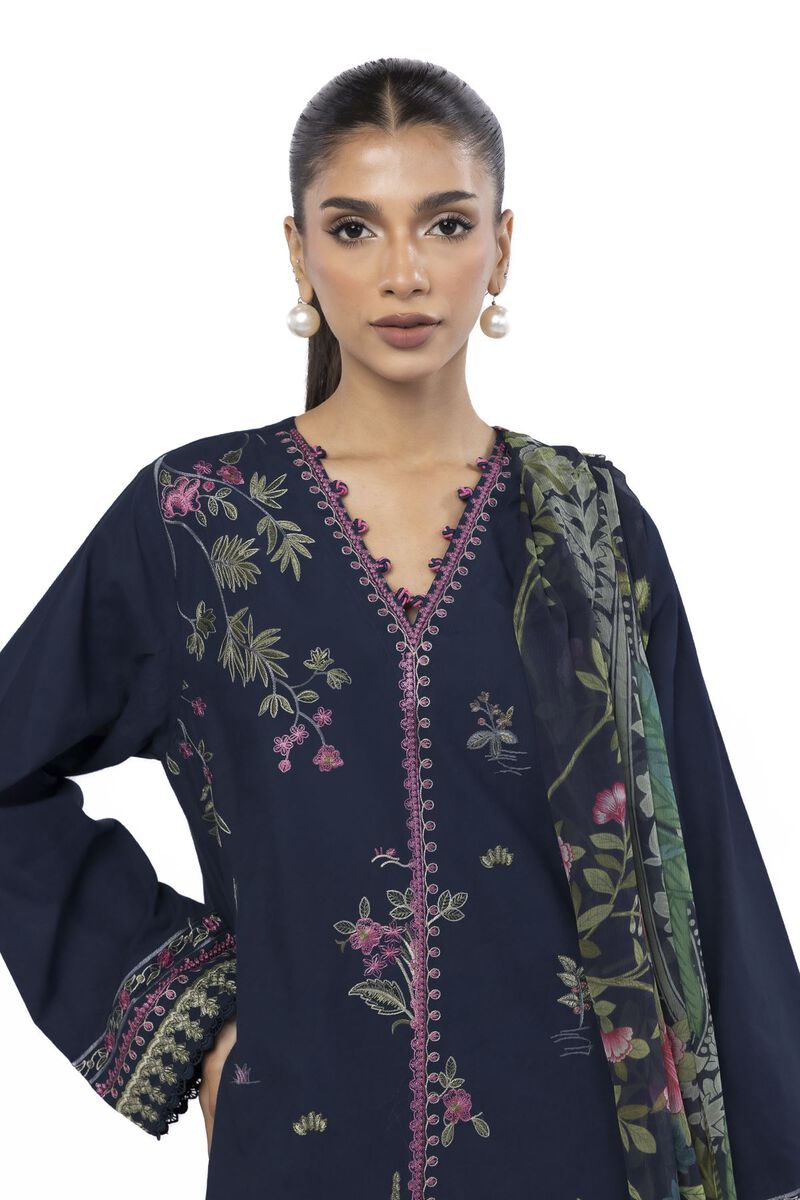 Cambric Tailored 3 Piece - Image 5