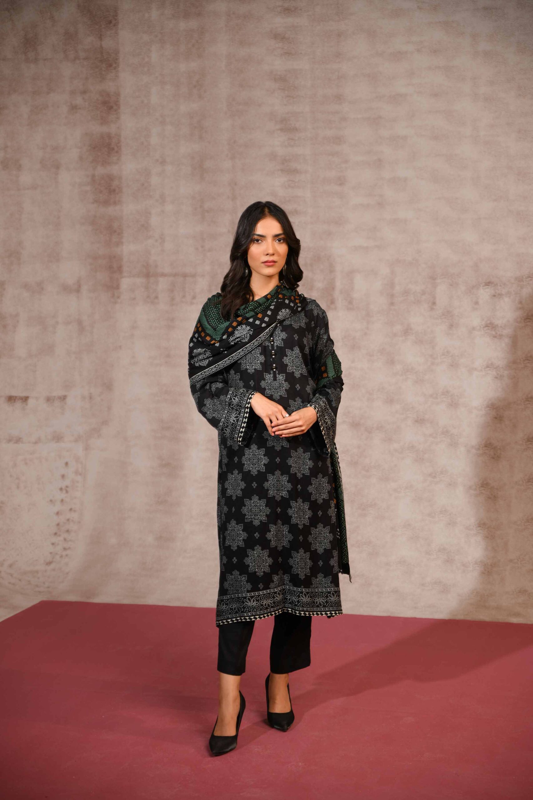 Nishat Linen Unstitched Printed Suit 42303182 - Black